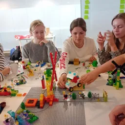 thesis lab lego day